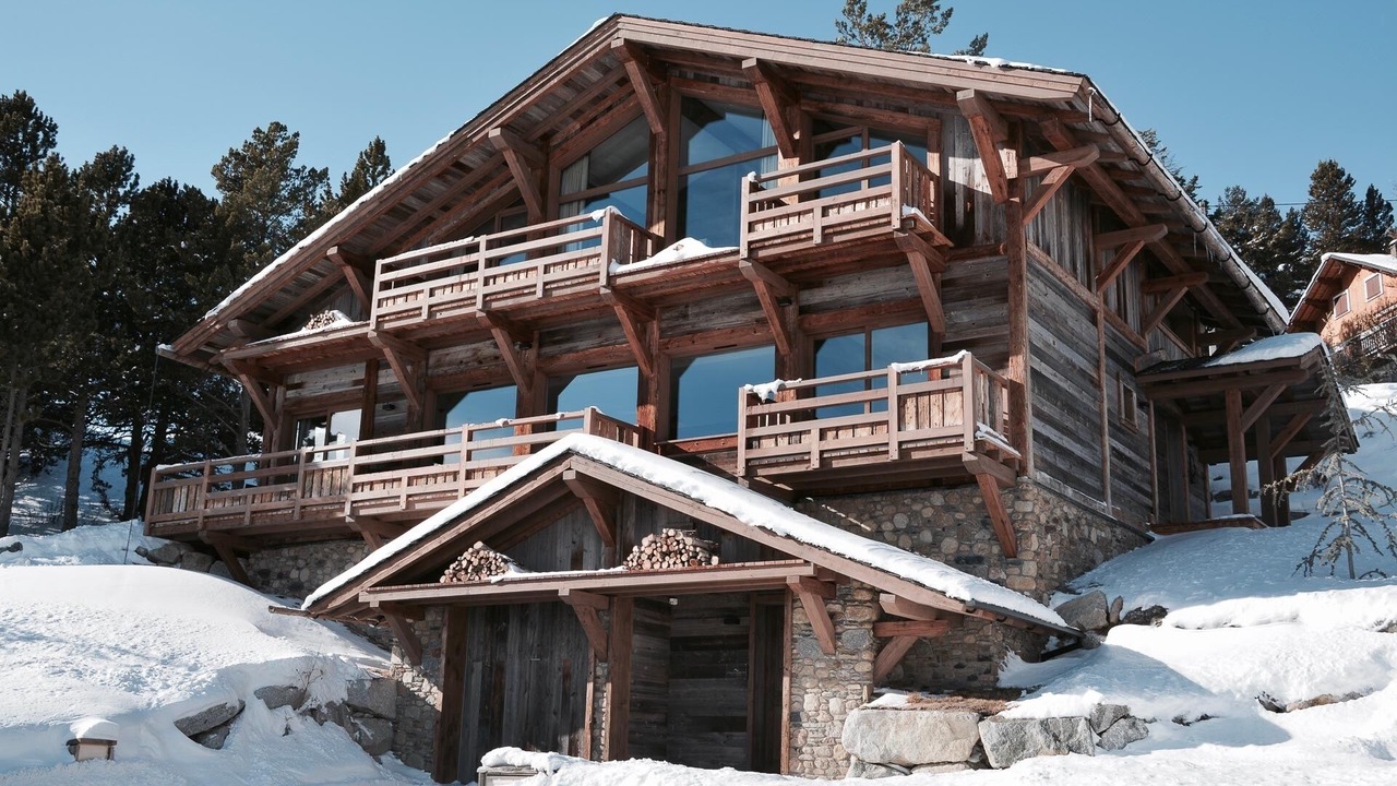 Photo of Others in Superbolquere