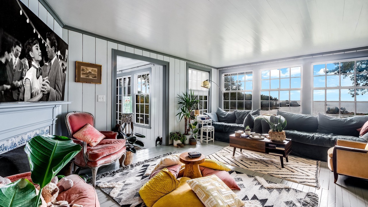 Photo of Livingroom in Branford