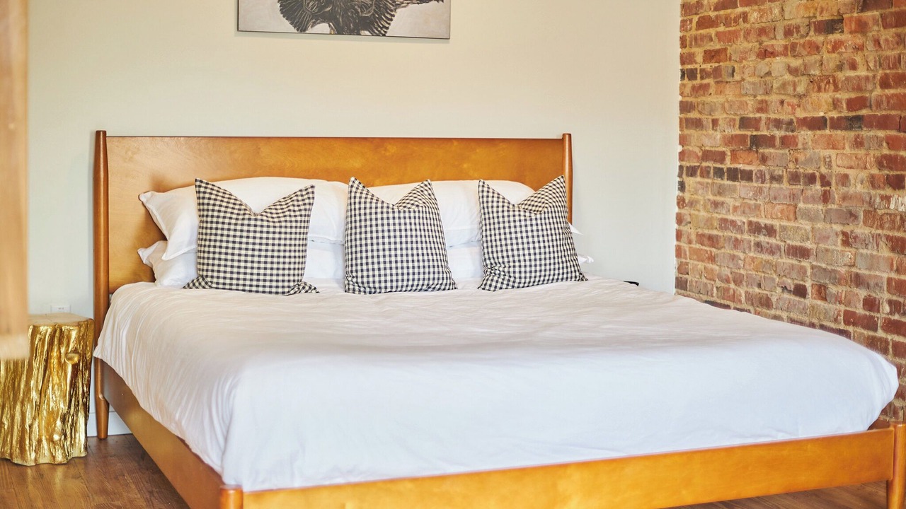 Photo of Bedroom in Downtown
