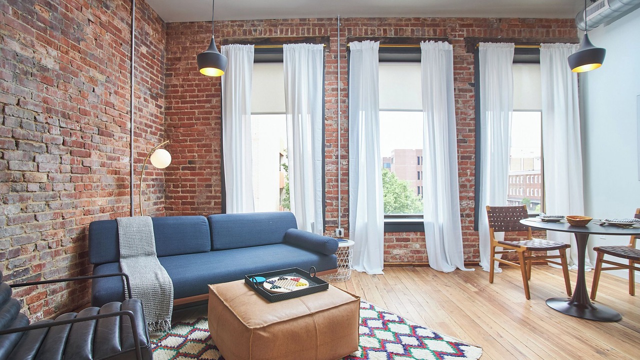 Photo of Livingroom in Downtown