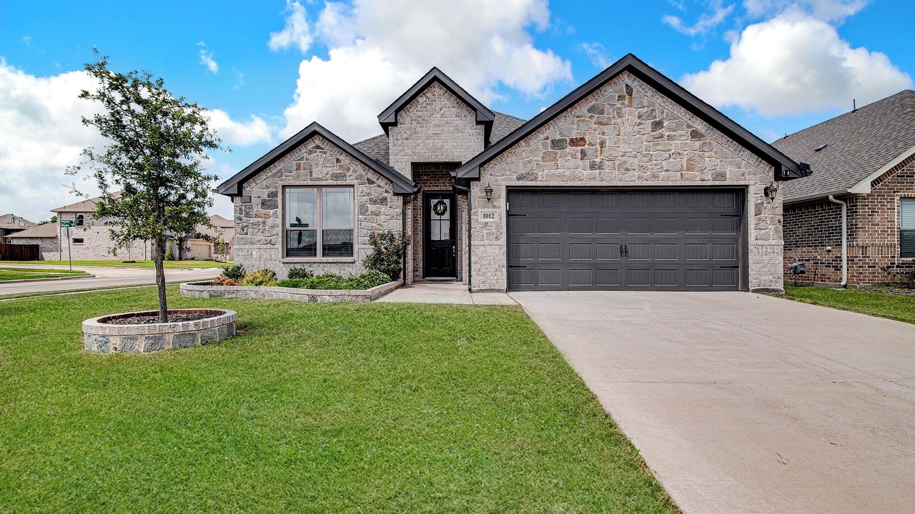 Photo of Outdoor in Burleson