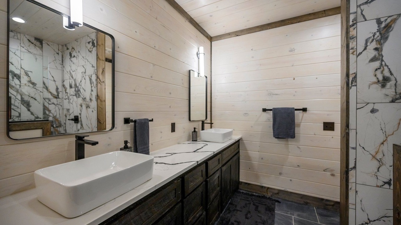 Photo of Bathroom in Broken Bow