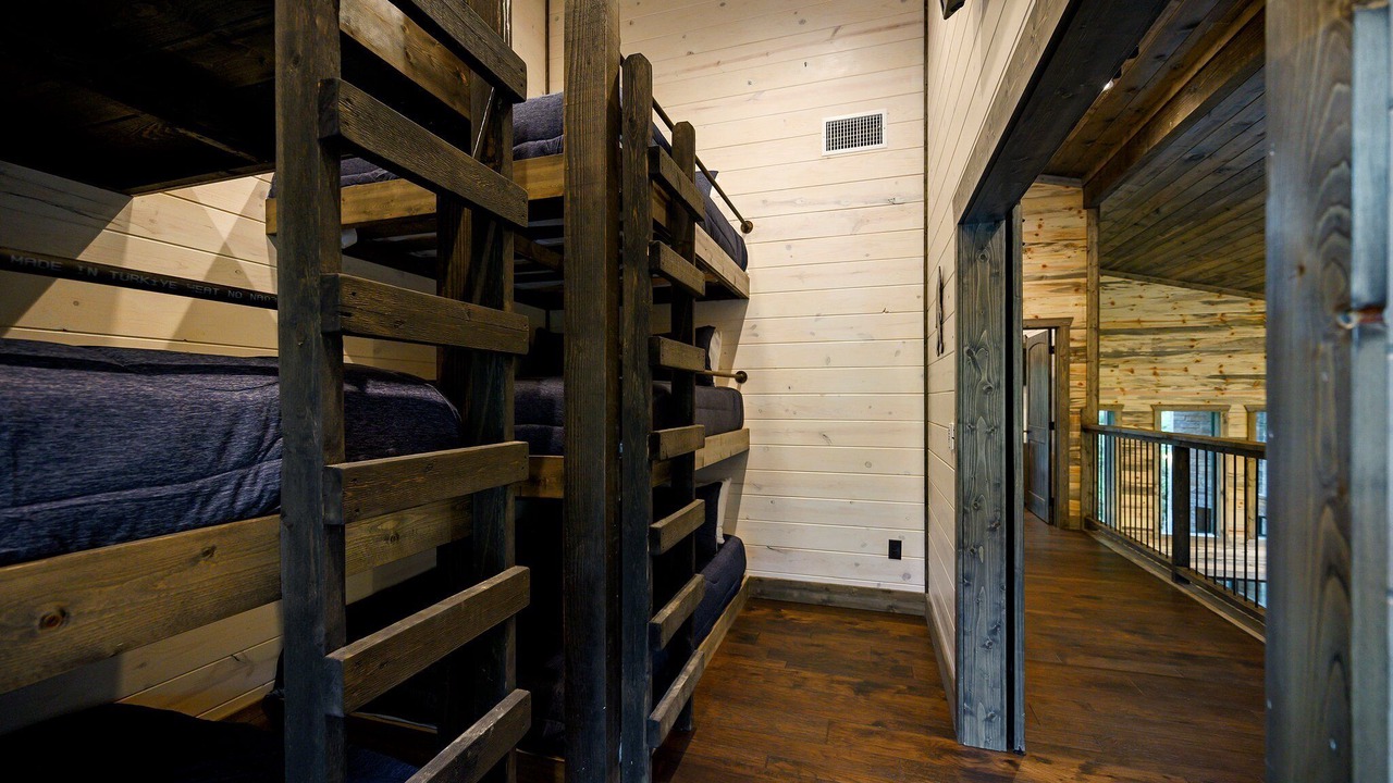 Photo of Bedroom in Broken Bow