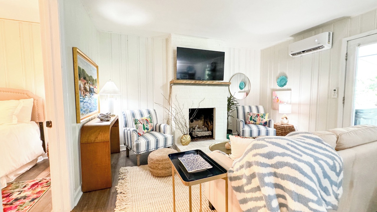 Photo of Livingroom in Smith Mountain Lake