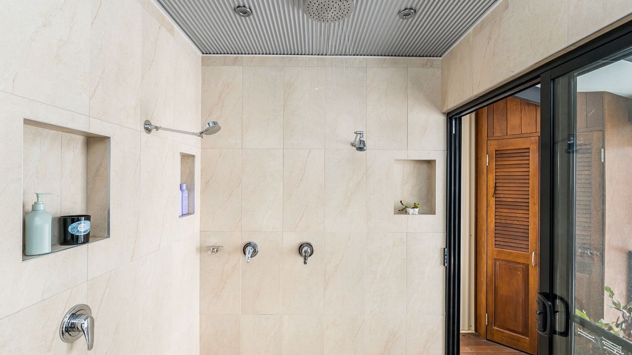 Photo of Bathroom in Lillian Rock