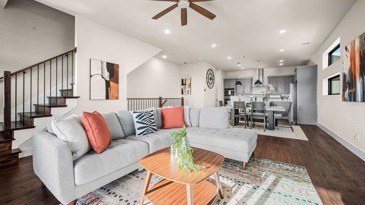 Photo of Livingroom in Rowlett