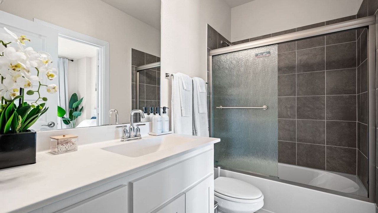 Photo of Bathroom in Rowlett