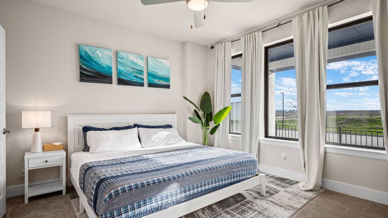 Photo of Bedroom in Rowlett