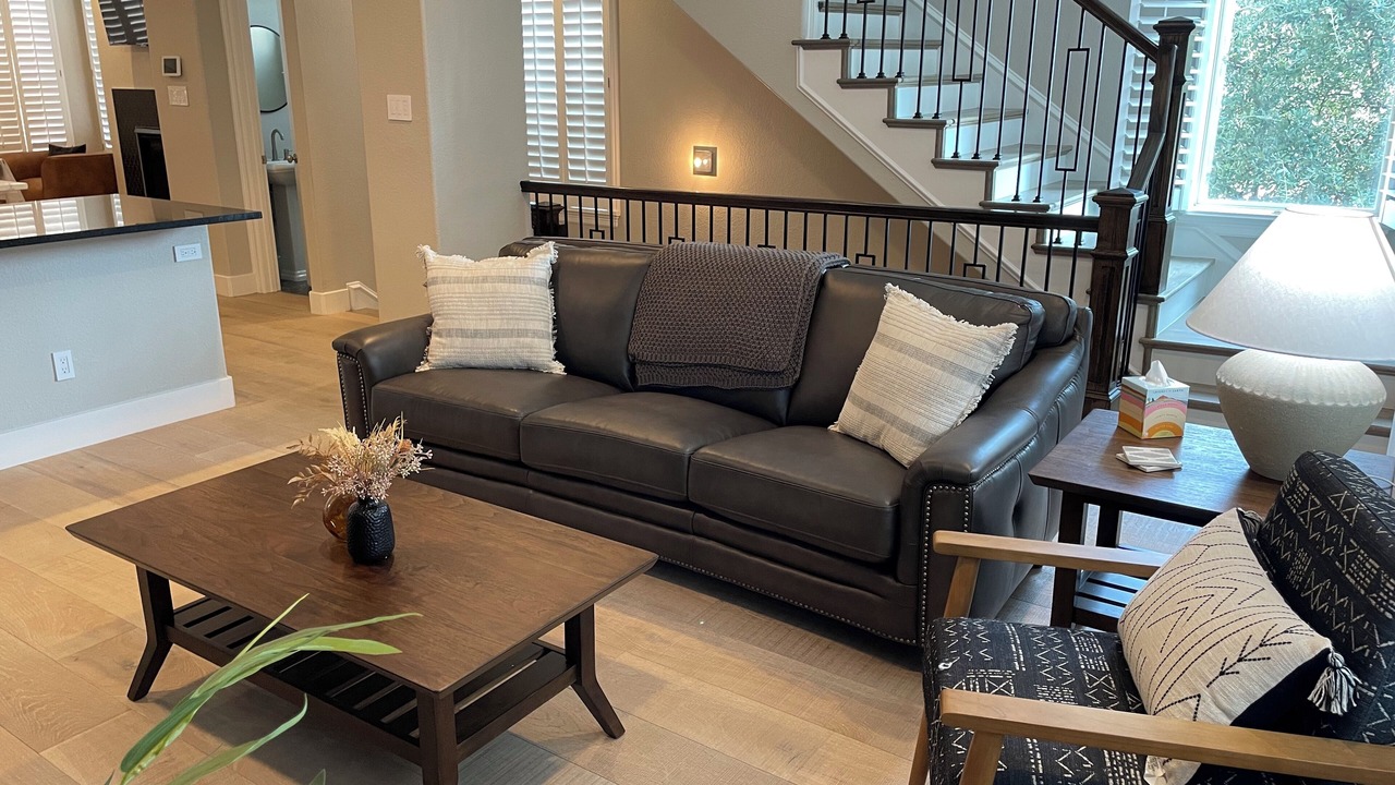 Photo of Livingroom in Legacy Park