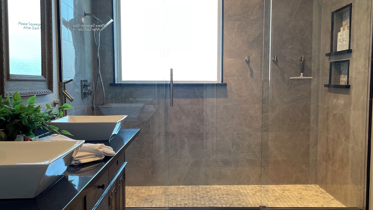 Photo of Bathroom in Legacy Park