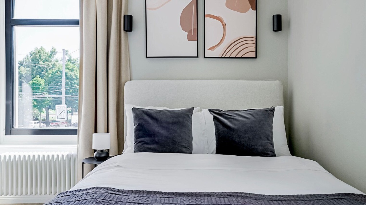 Photo of Bedroom in Hard