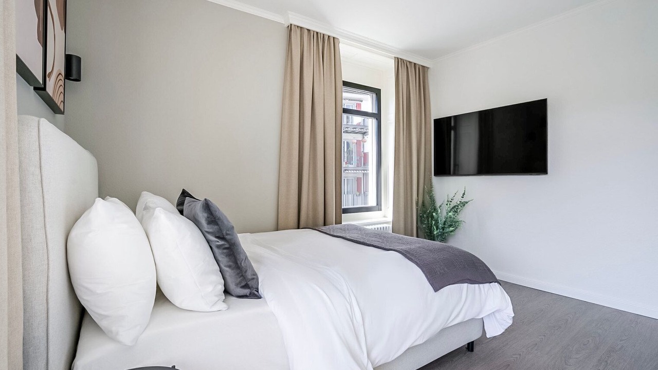 Photo of Bedroom in Hard
