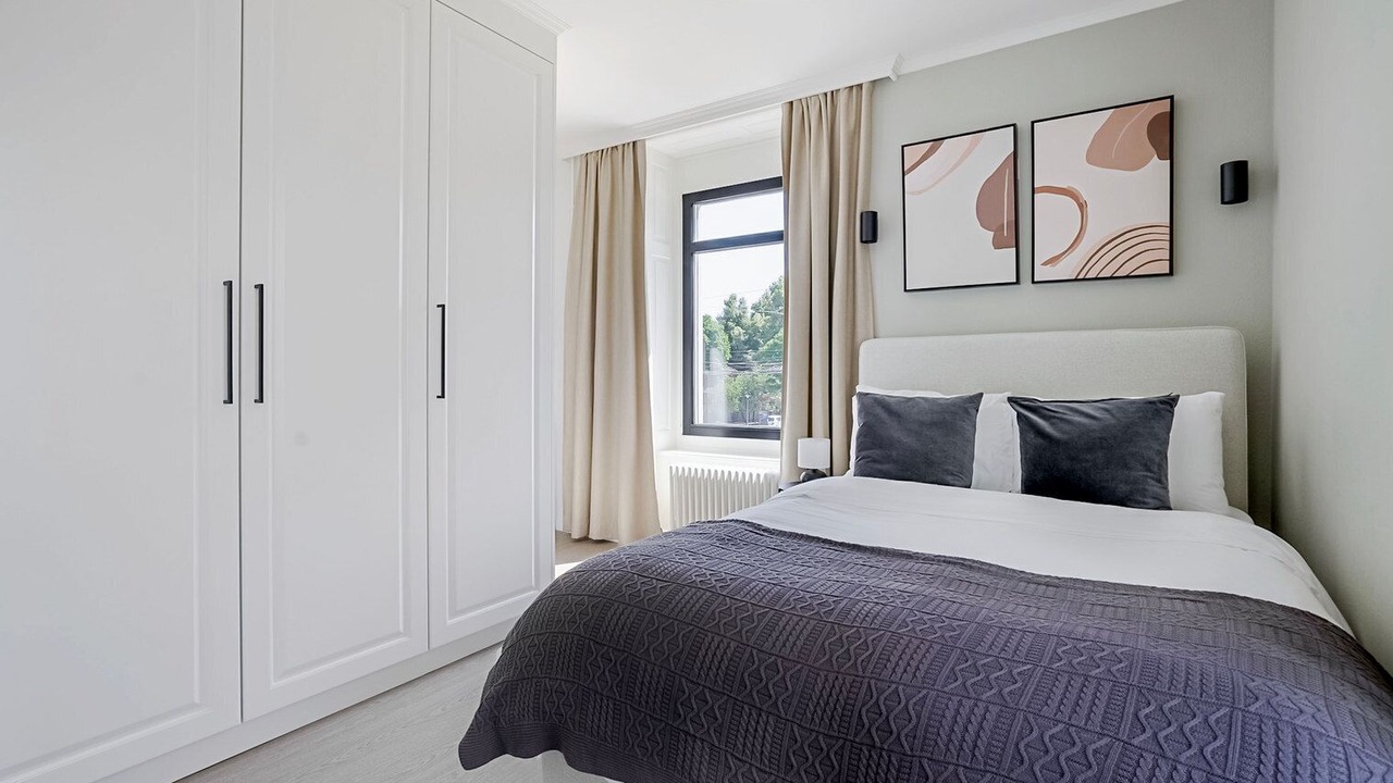 Photo of Bedroom in Hard