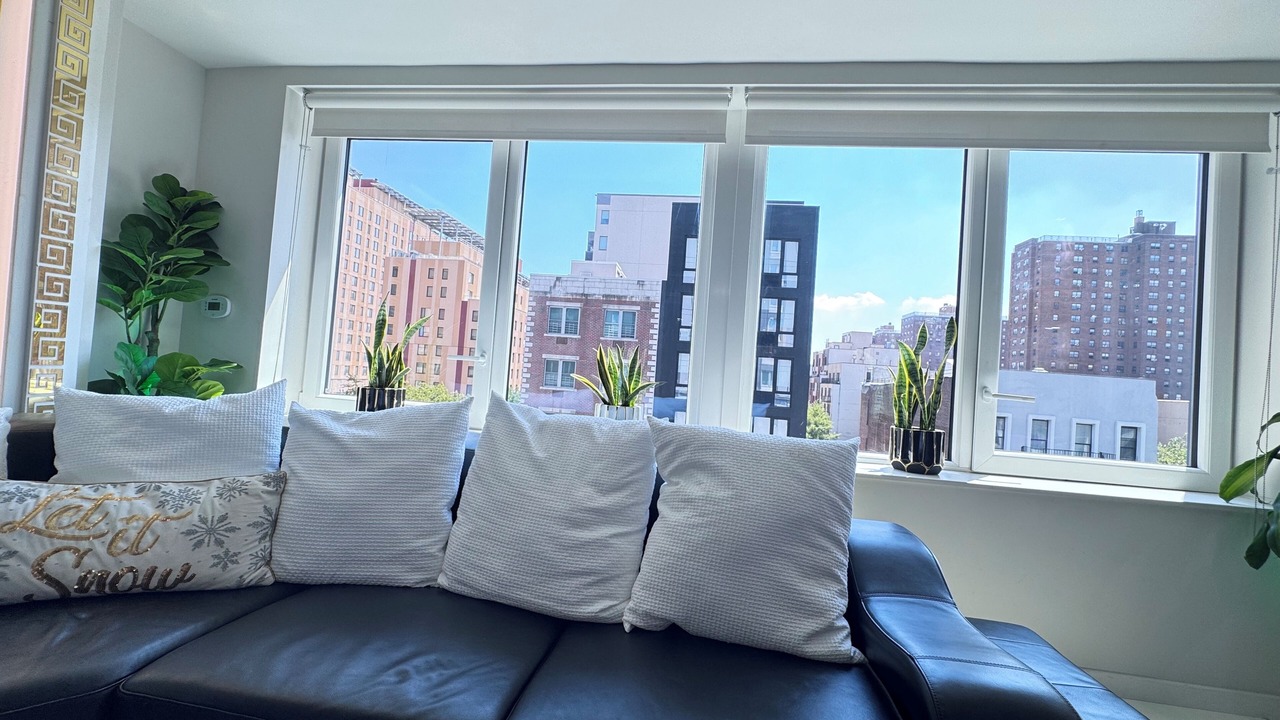 Photo of Livingroom in Central Park North