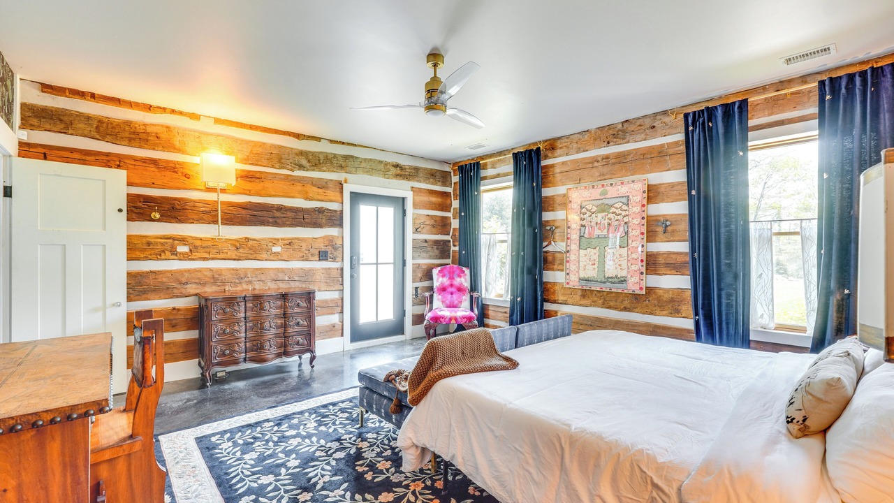 Photo of Bedroom in Pine Bush