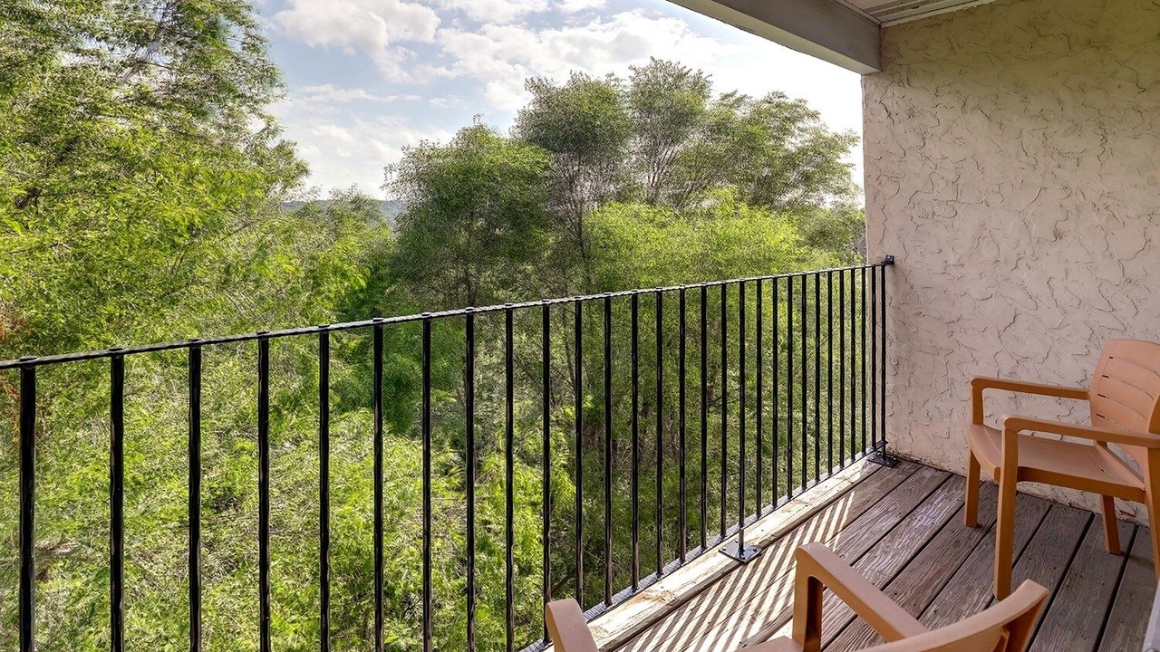 Photo of Patio Balcony in Onalaska