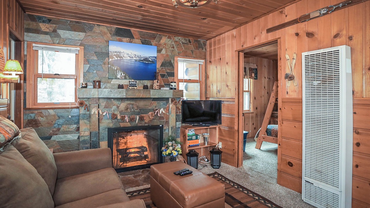 Photo of Livingroom in Big Bear