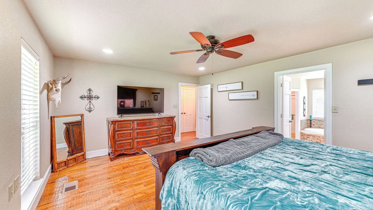 Photo of Bedroom in Denison