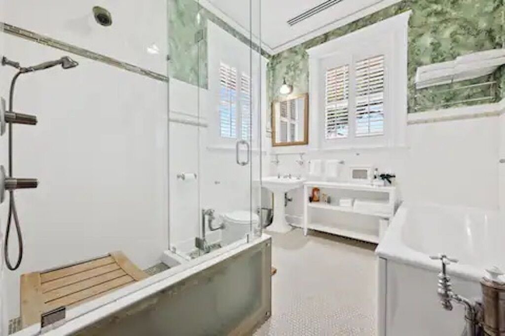 Photo of Bathroom in North University