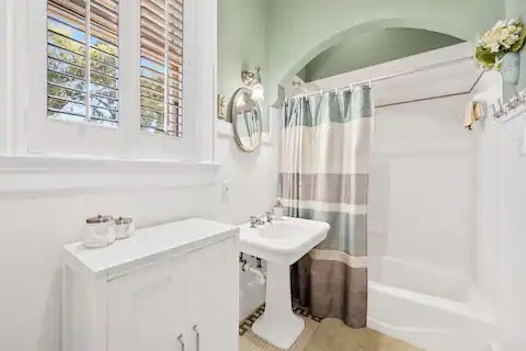 Photo of Bathroom in North University