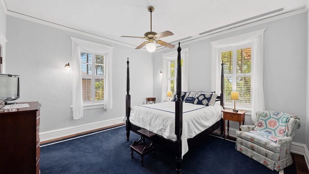 Photo of Bedroom in North University
