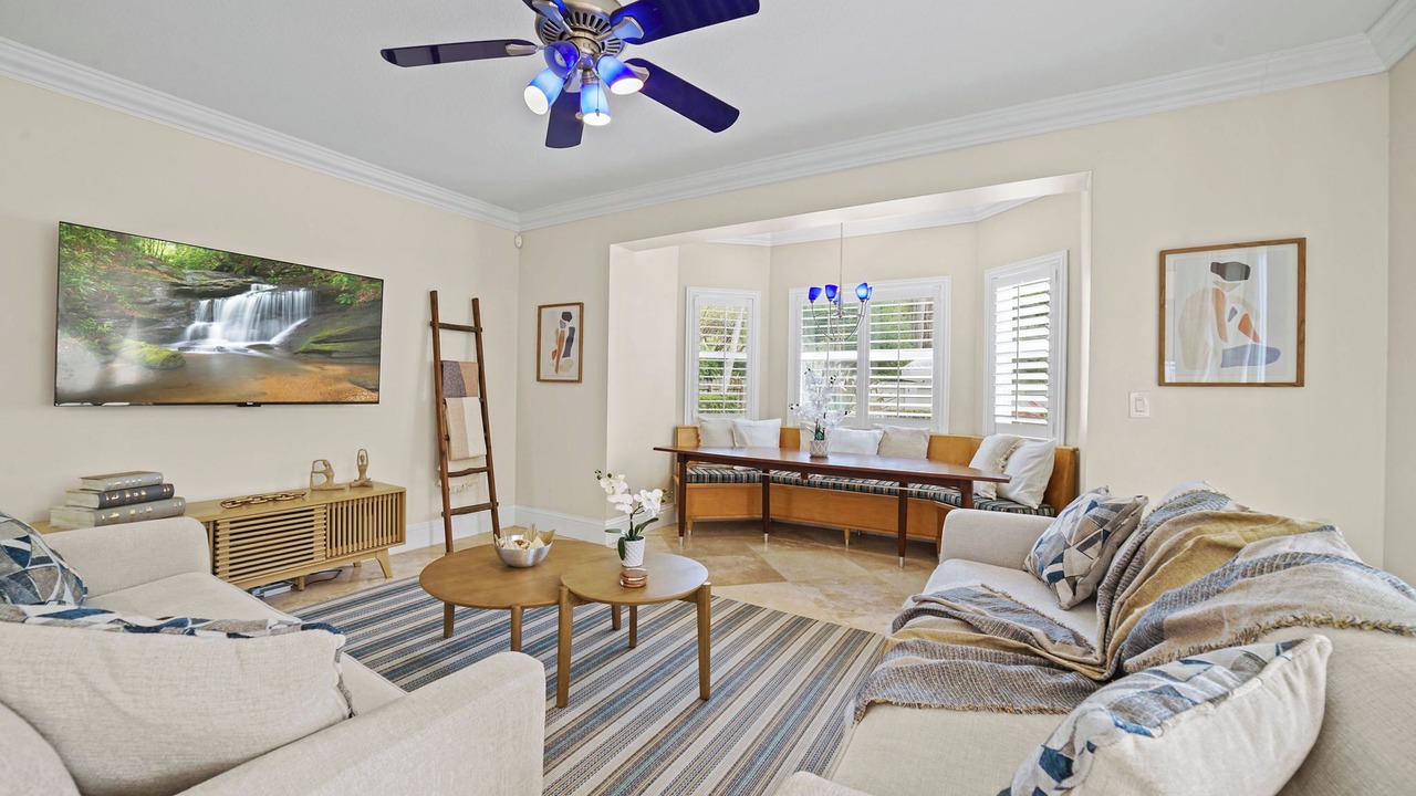 Photo of Livingroom in The Hammocks