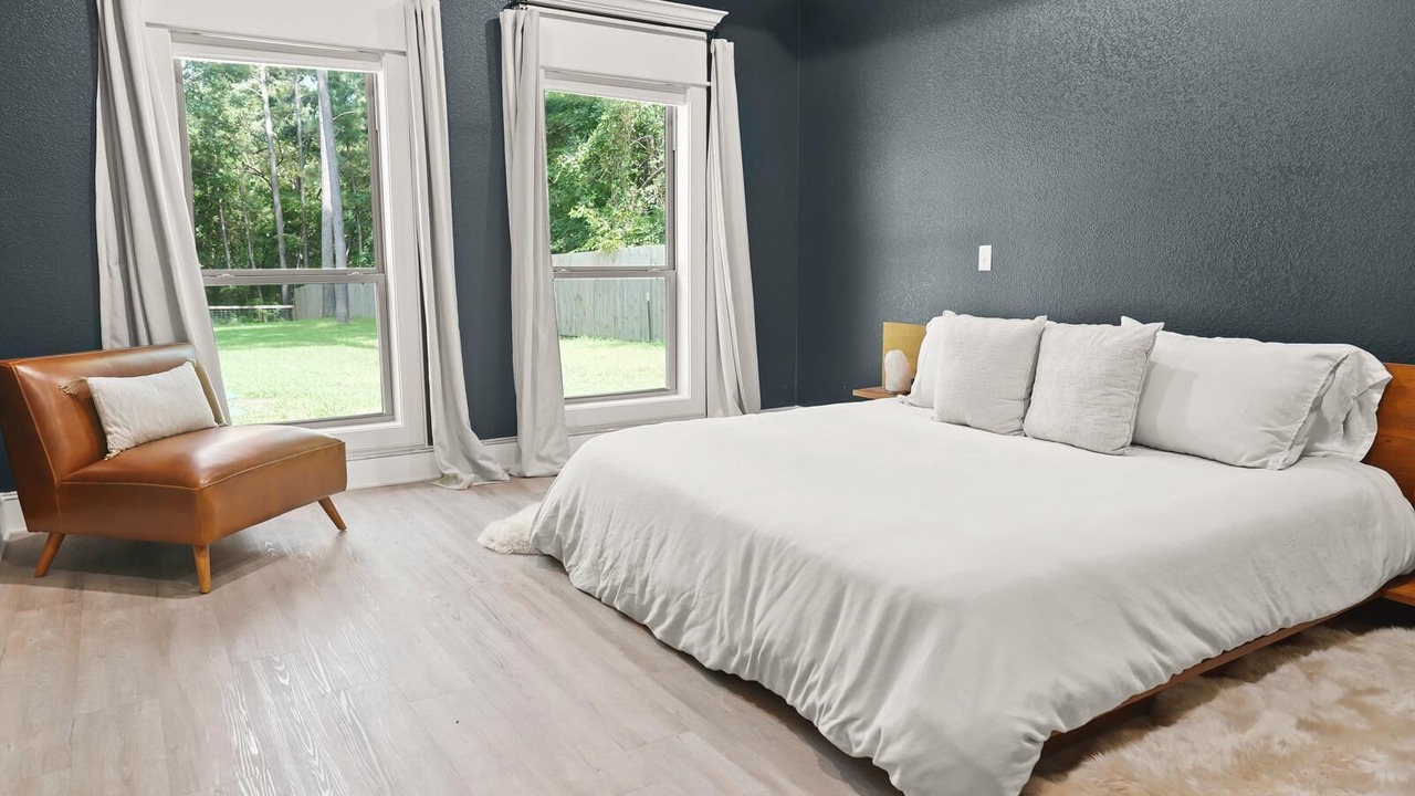 Photo of Bedroom in Flint