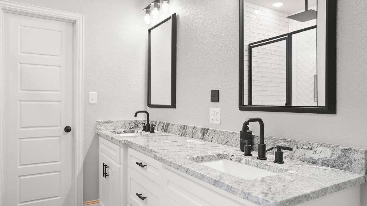 Photo of Bathroom in Flint