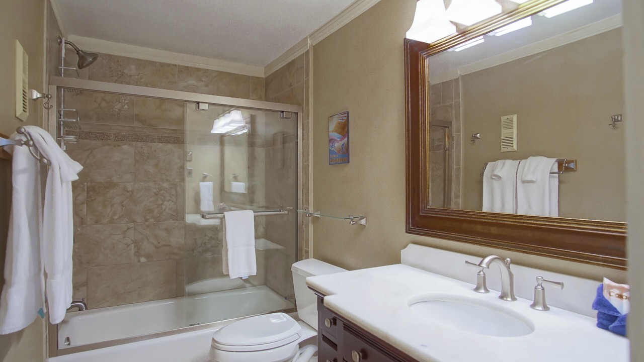 Photo of Bathroom in Edray