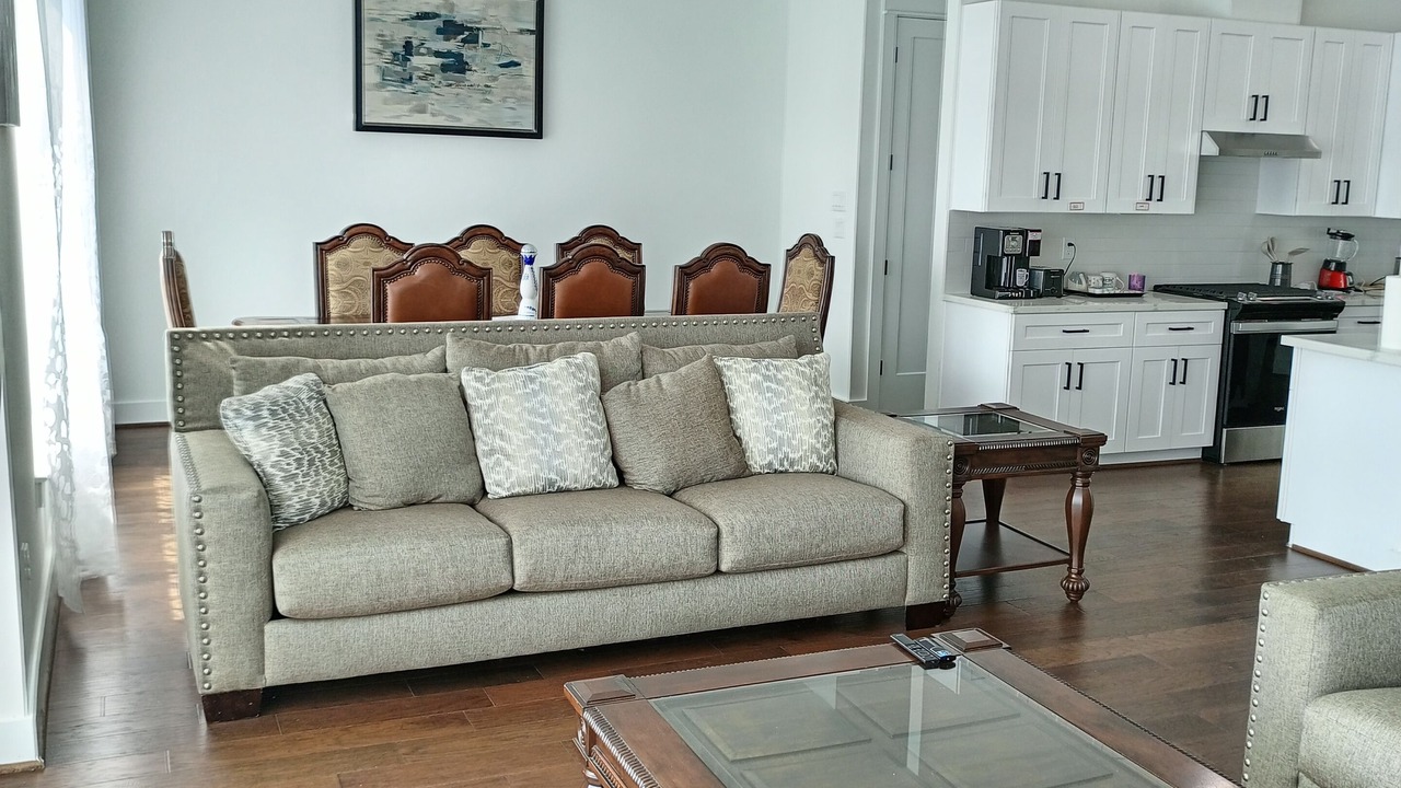 Photo of Livingroom in Westchase