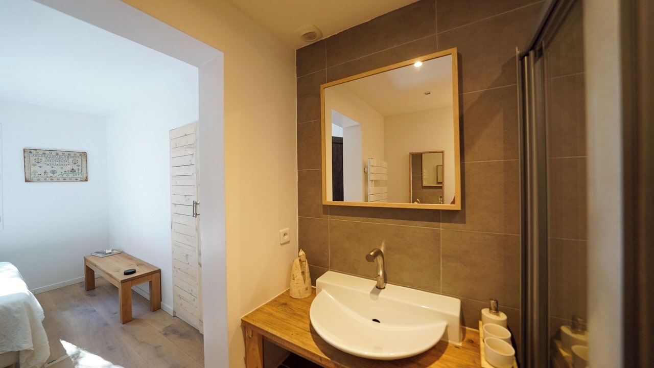 Photo of Bathroom in Pegairolles-de-Bueges