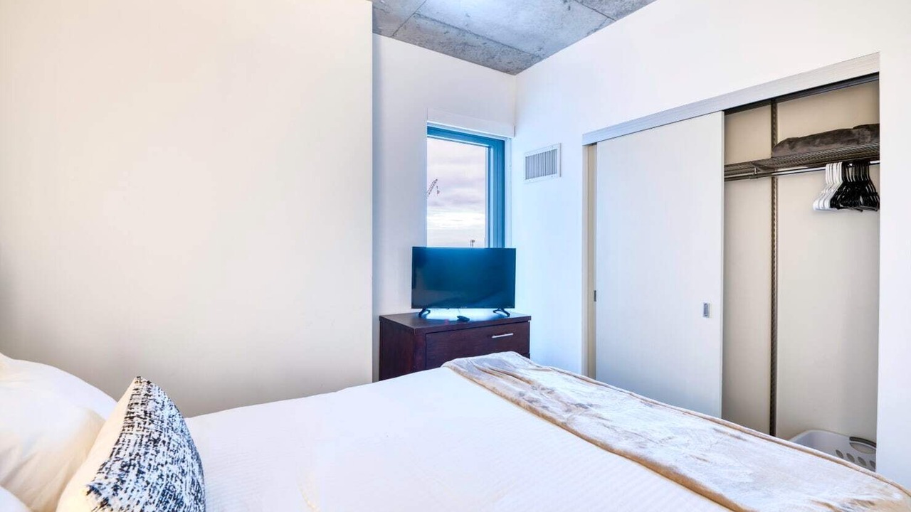 Photo of Bedroom in MIT