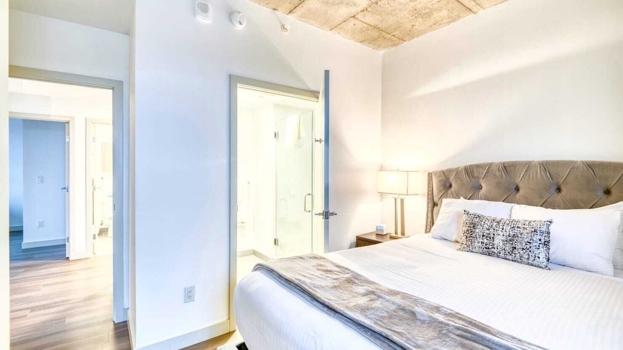 Photo of Bedroom in MIT