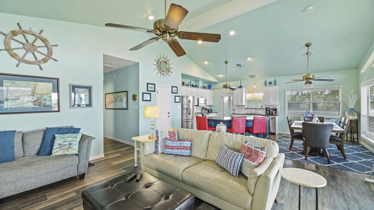 Photo of Livingroom in Rockport