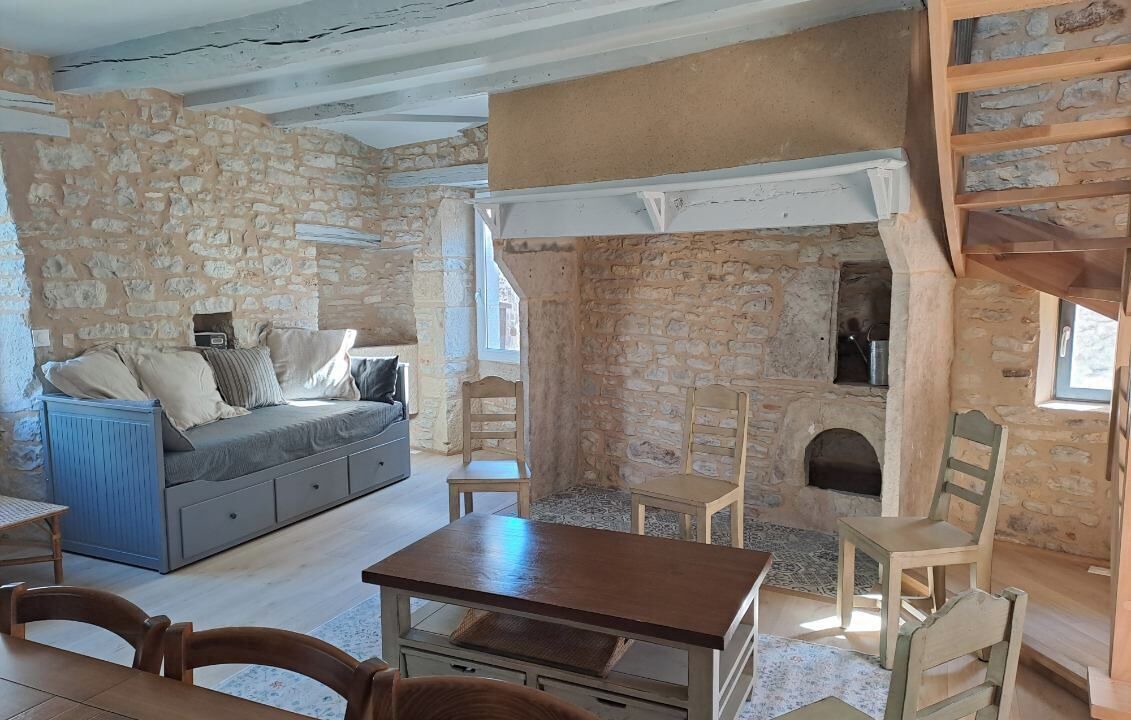 Photo of Livingroom in Salles-Courbaties