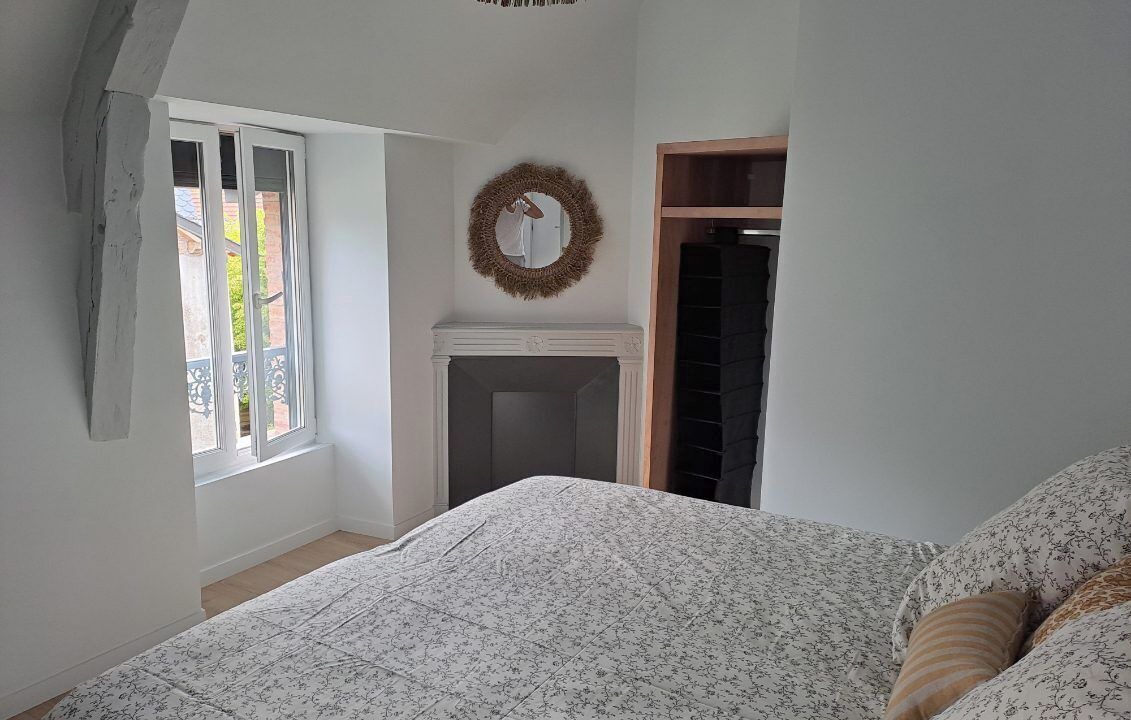 Photo of Bedroom in Salles-Courbaties