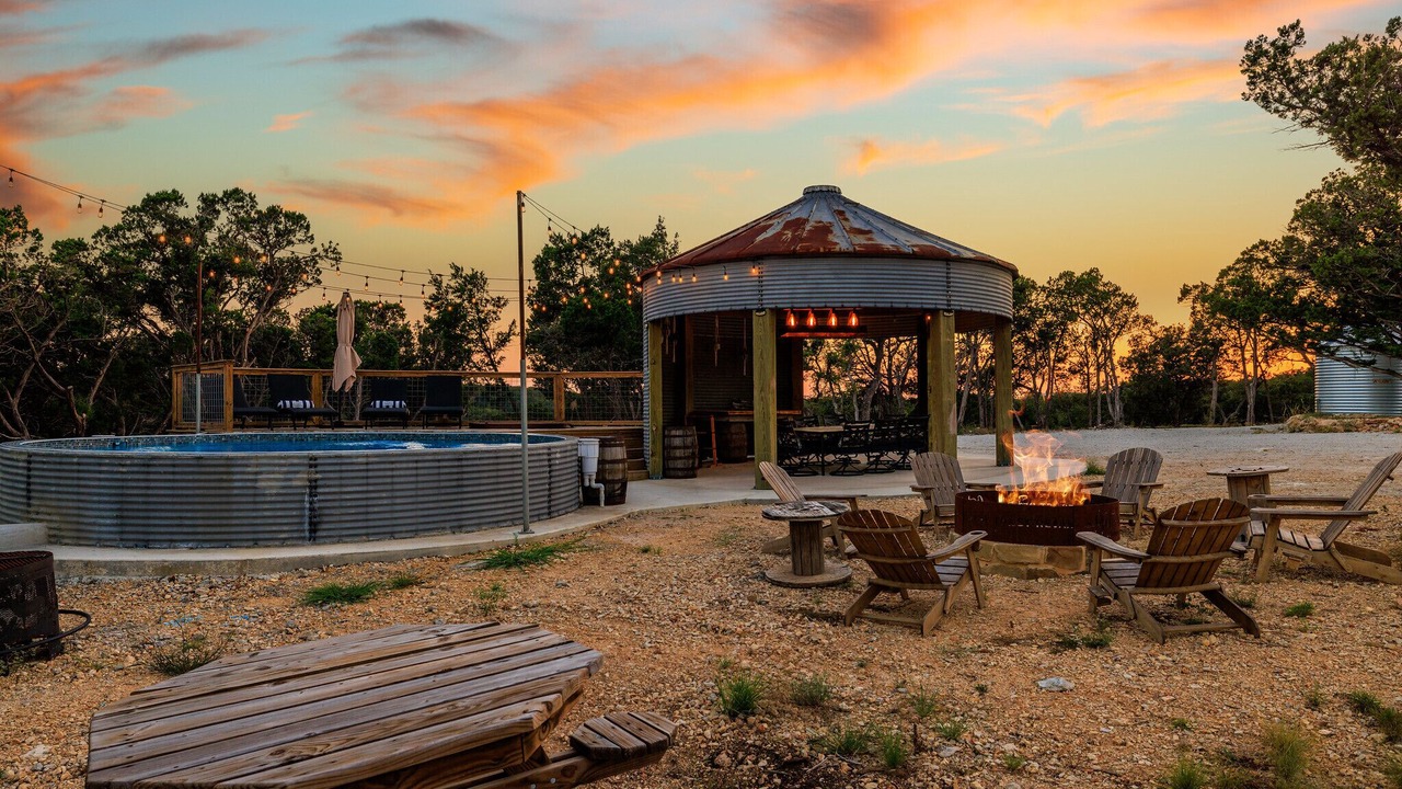 Photo of Outdoor in Canyon Lake
