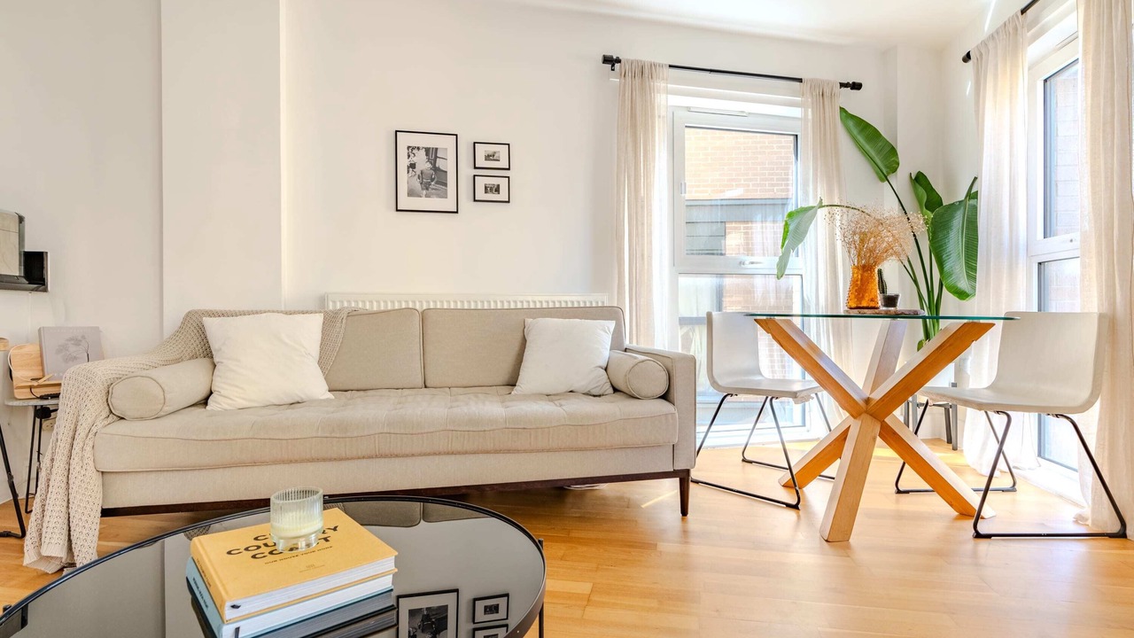 Photo of Livingroom in Thornton