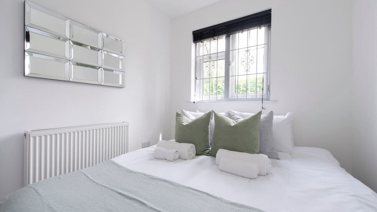 Photo of Bedroom in Leyton