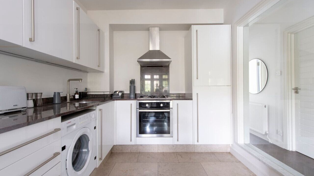 Photo of Kitchen in Leyton