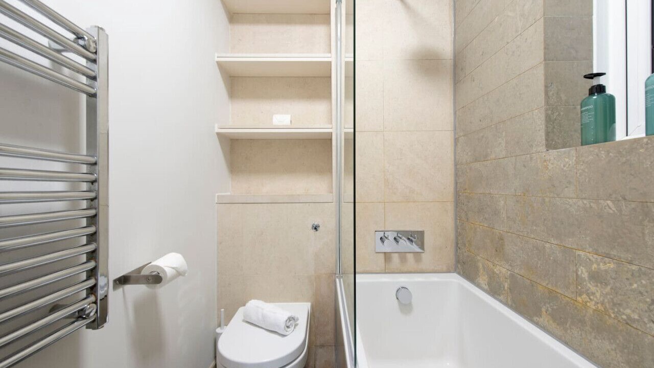 Photo of Bathroom in Leyton