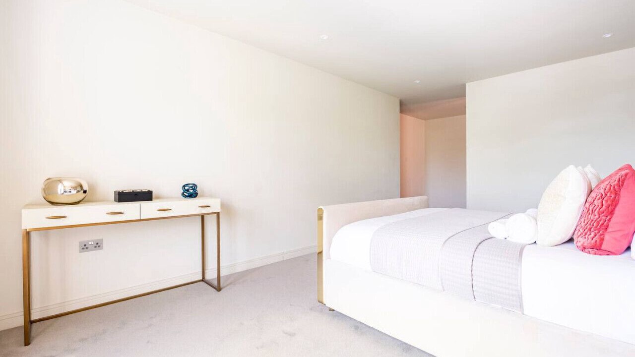 Photo of Bedroom in Chigwell