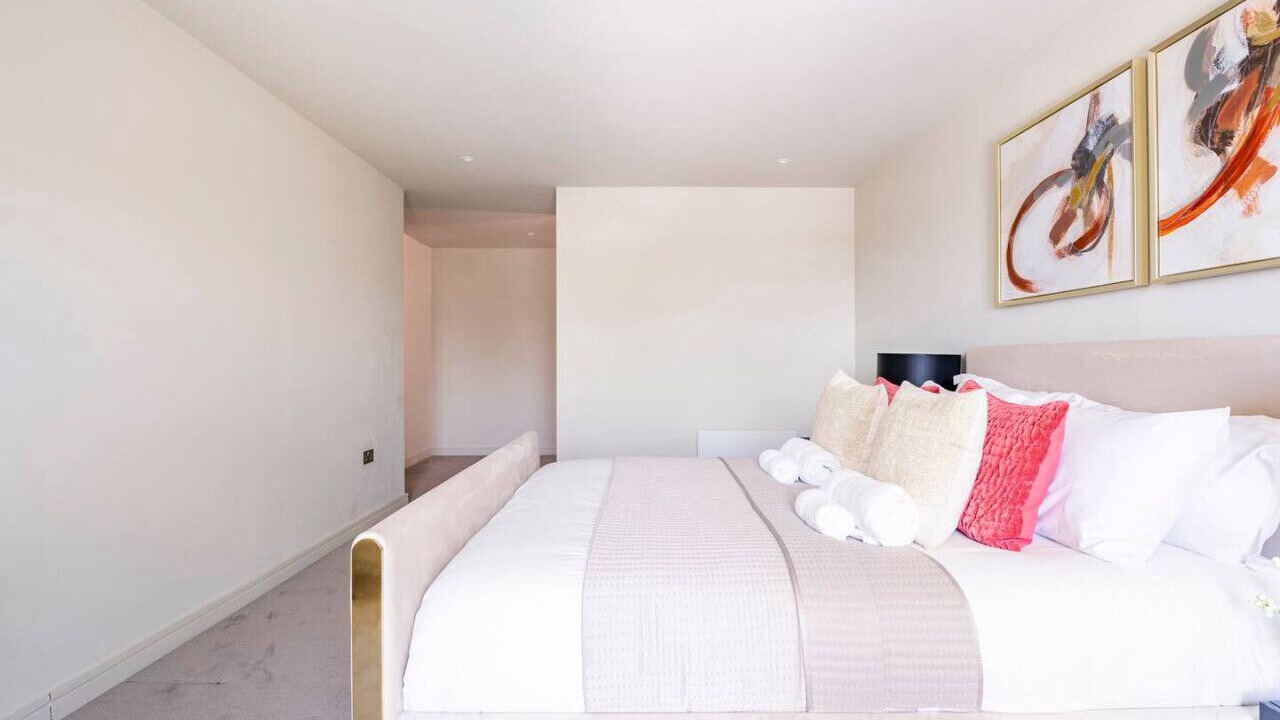 Photo of Bedroom in Chigwell