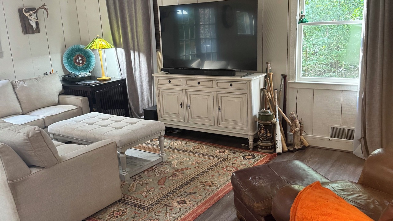 Photo of Livingroom in Mountain Park