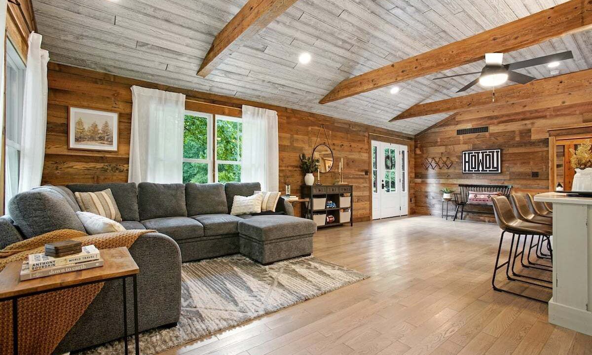 Photo of Livingroom in Sinking Spring