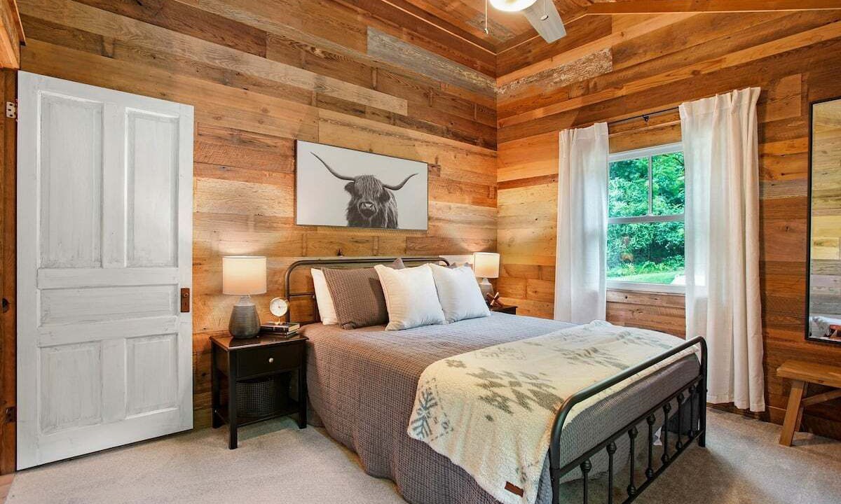 Photo of Bedroom in Sinking Spring