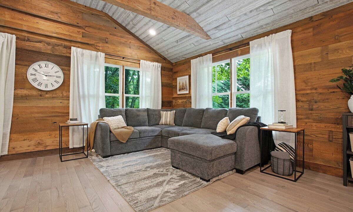 Photo of Livingroom in Sinking Spring