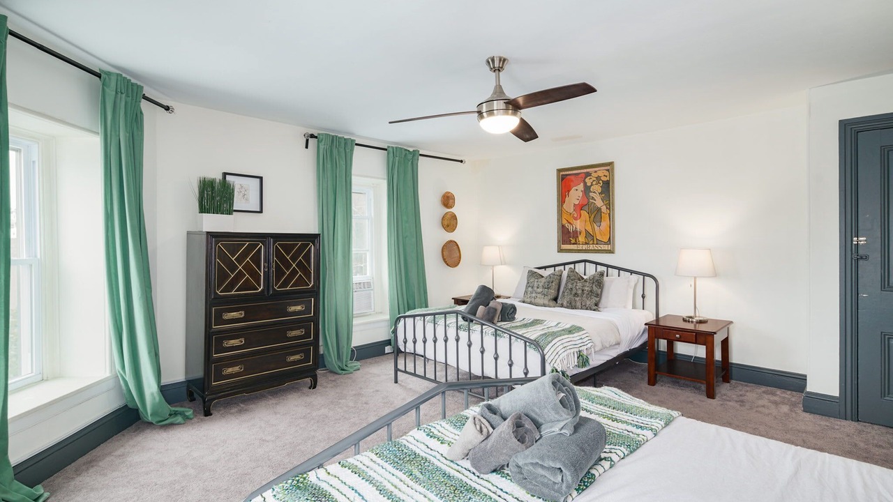 Photo of Bedroom in Roxborough-Manayunk