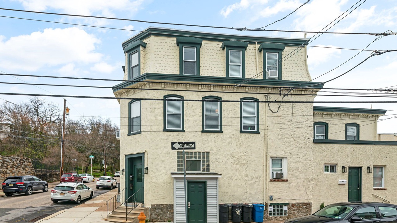 Photo of Outdoor in Roxborough-Manayunk