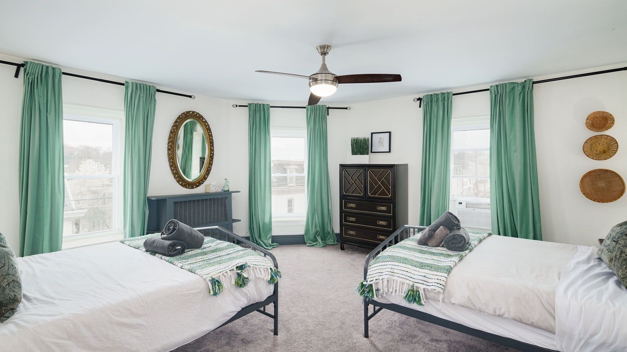 Photo of Bedroom in Roxborough-Manayunk